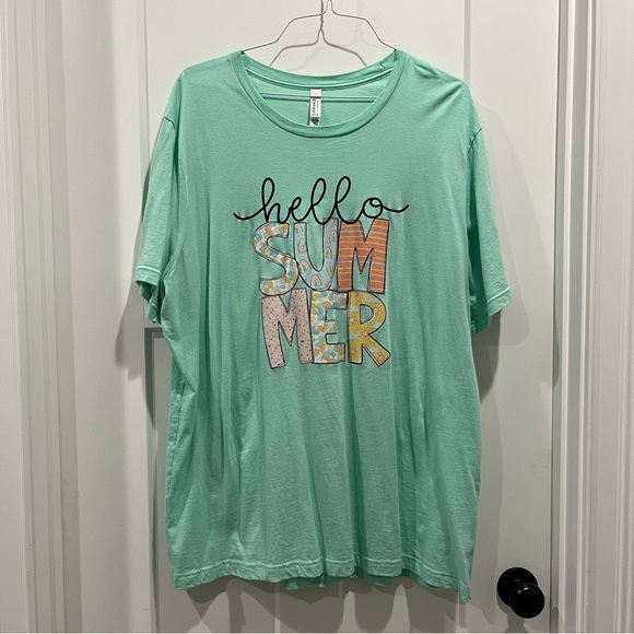 Like new Bella Canvas Green Short Sleeve Tee with Vibrant Design Size 2XL - Picture 2 of 5